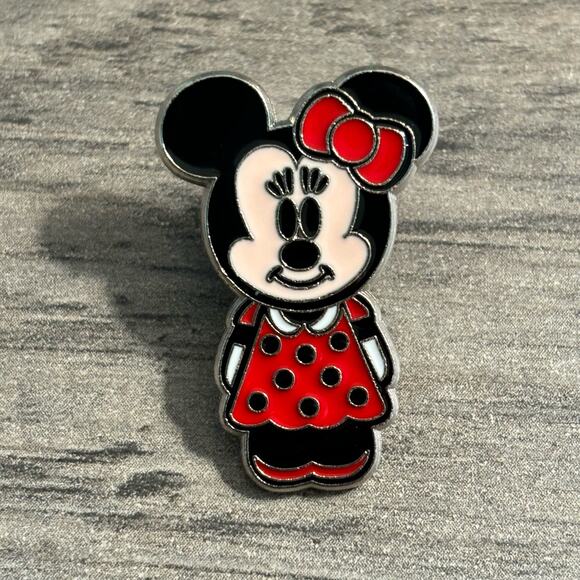 Disney Parks Cast Member Exclusive Mini Pin Minnie Mouse Trading Pin Collection - Picture 1 of 3